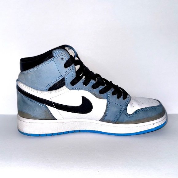 Air Jordan 1 Retro High OG “University Blue” (Model: 555088-134) Kids Size 4y - Picture 6 of 12